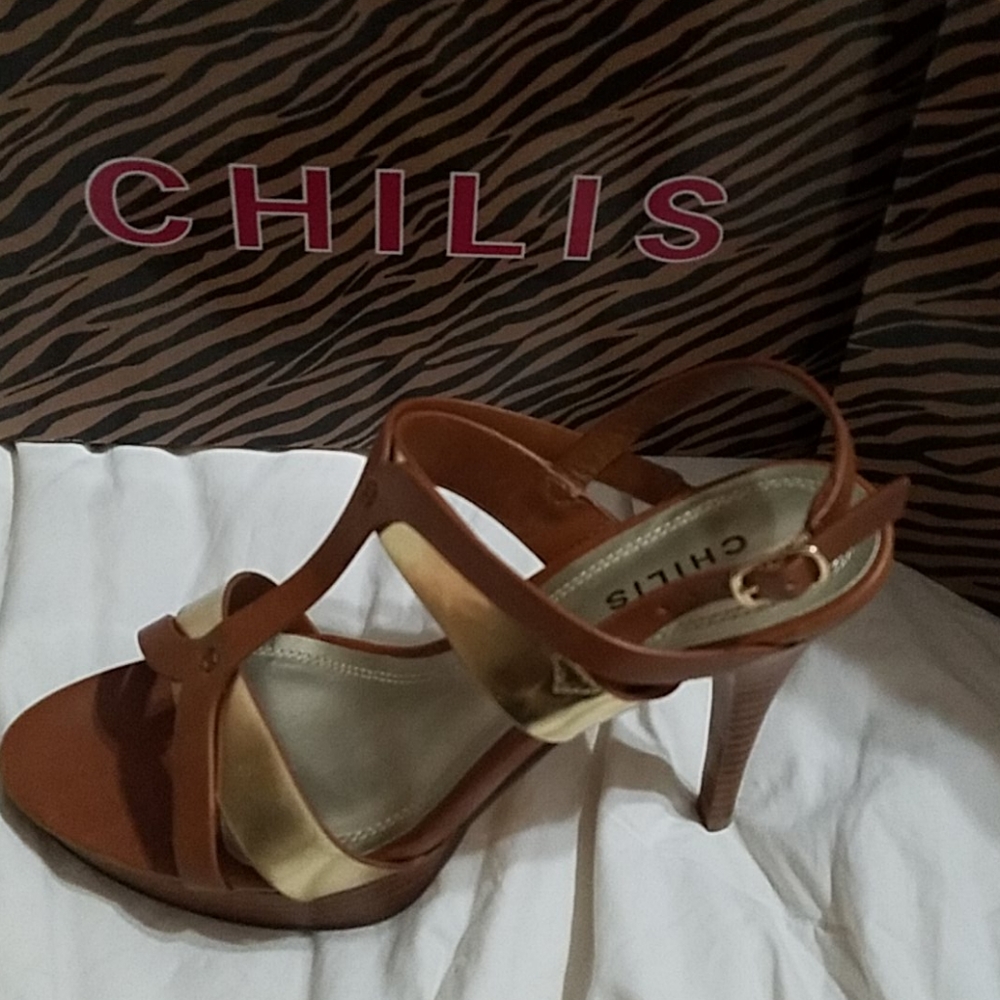 Chilis heels